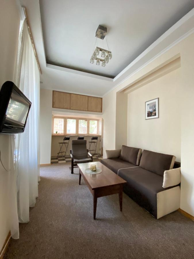 Family Apartment ลวีฟ ภายนอก รูปภาพ