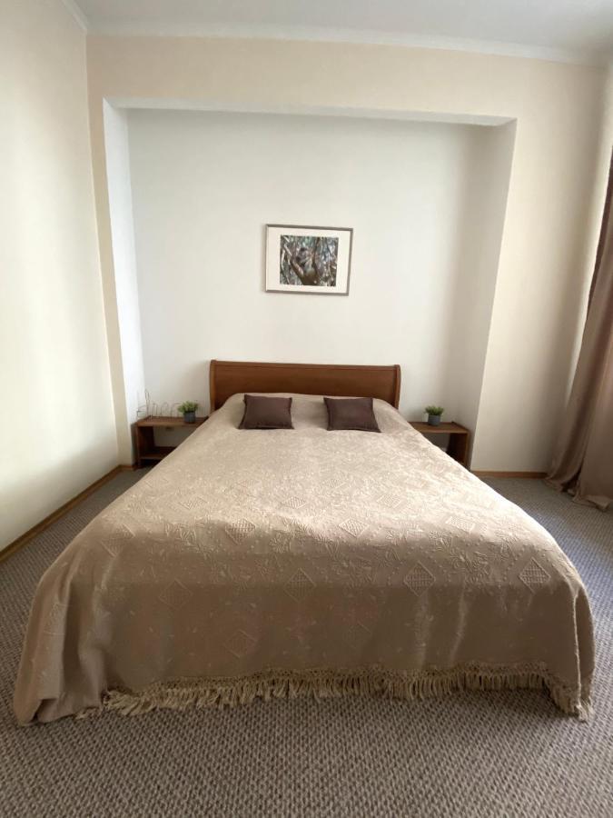 Family Apartment ลวีฟ ภายนอก รูปภาพ