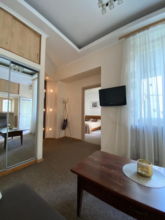 Family Apartment ลวีฟ ภายนอก รูปภาพ