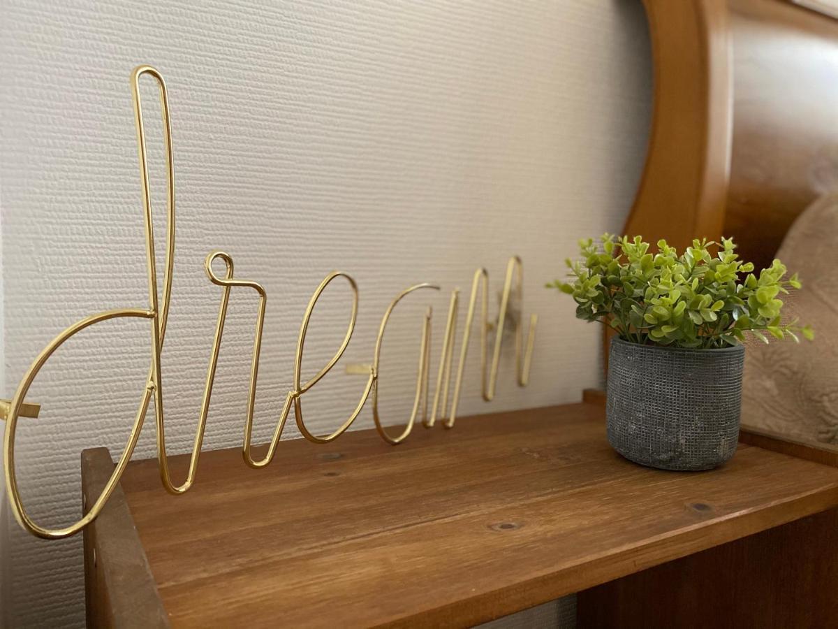 Family Apartment ลวีฟ ภายนอก รูปภาพ